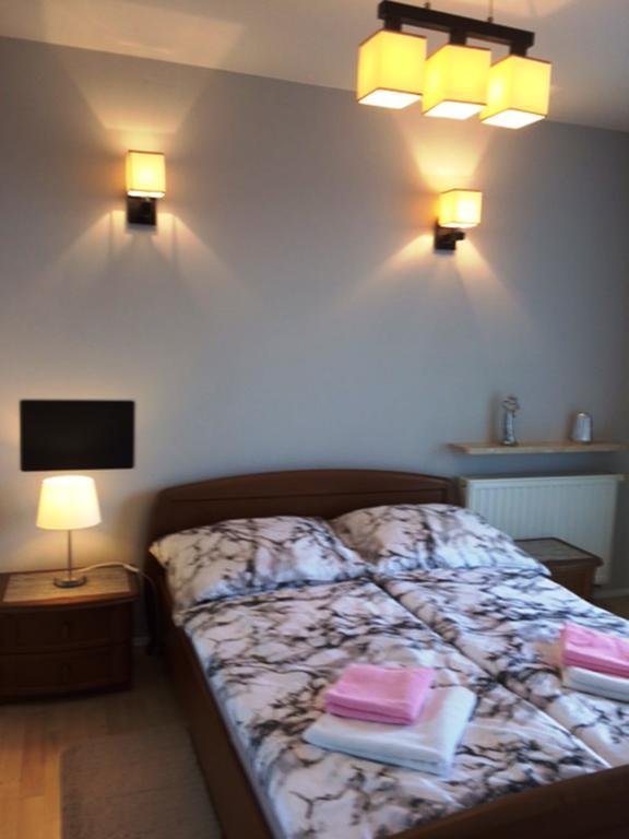 Apartament "Cleopatra 3" Z Miejscem Parkingowym, Faktury Vat Apartman Kielce Kültér fotó
