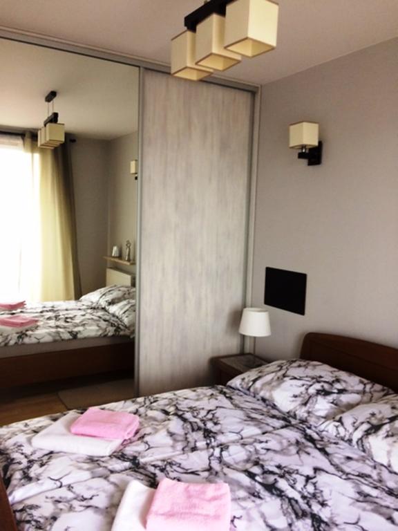 Apartament "Cleopatra 3" Z Miejscem Parkingowym, Faktury Vat Apartman Kielce Kültér fotó
