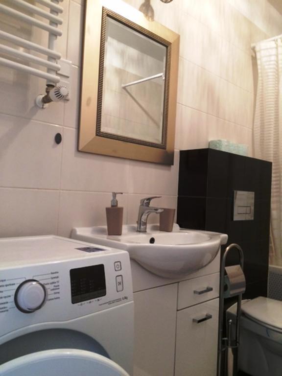 Apartament "Cleopatra 3" Z Miejscem Parkingowym, Faktury Vat Apartman Kielce Kültér fotó