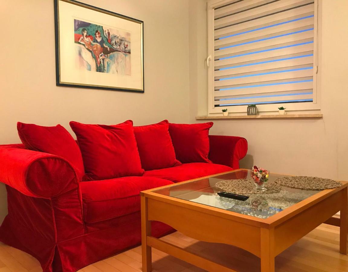 Apartament "Cleopatra 3" Z Miejscem Parkingowym, Faktury Vat Apartman Kielce Kültér fotó